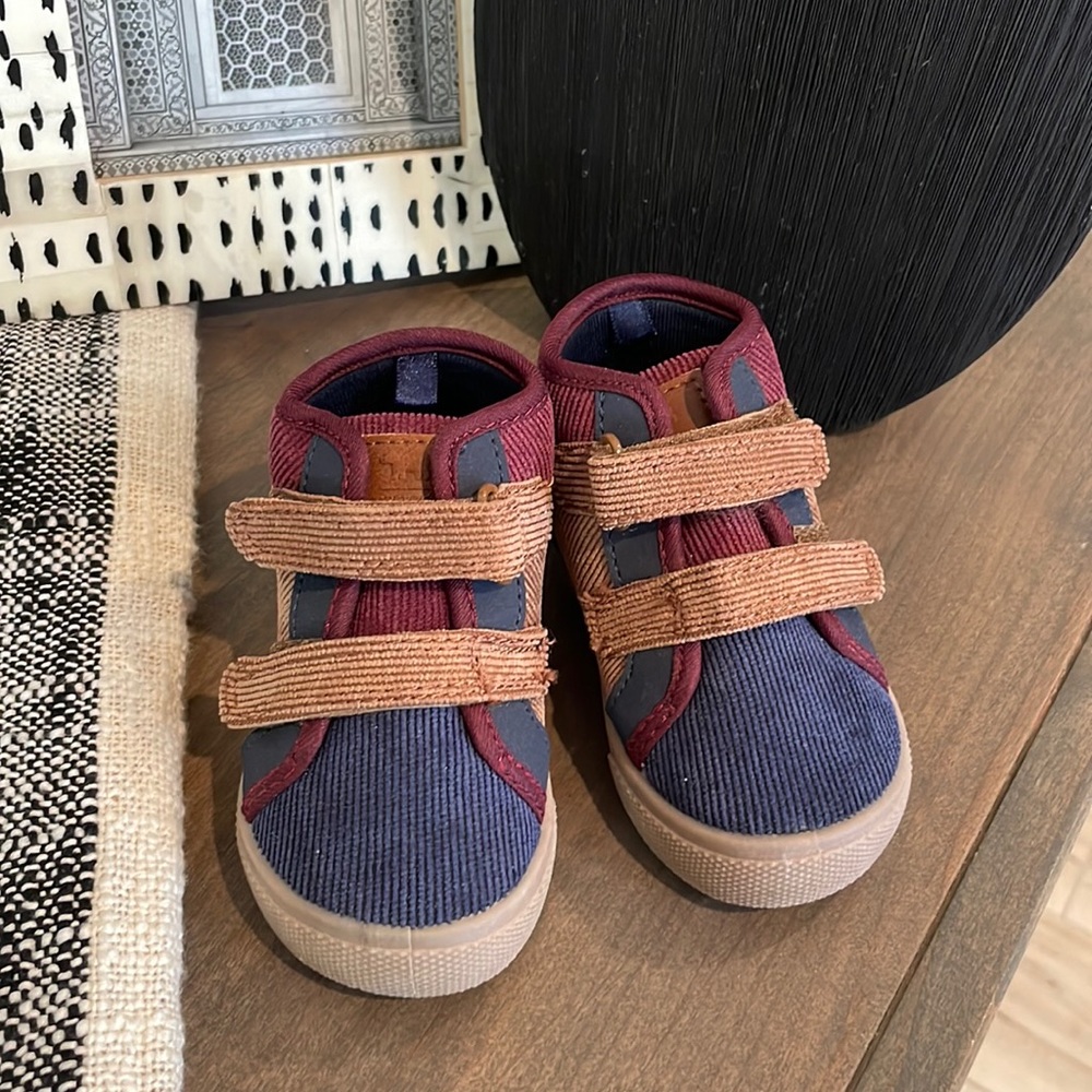 Carter’s Boy’s teddy sneaker